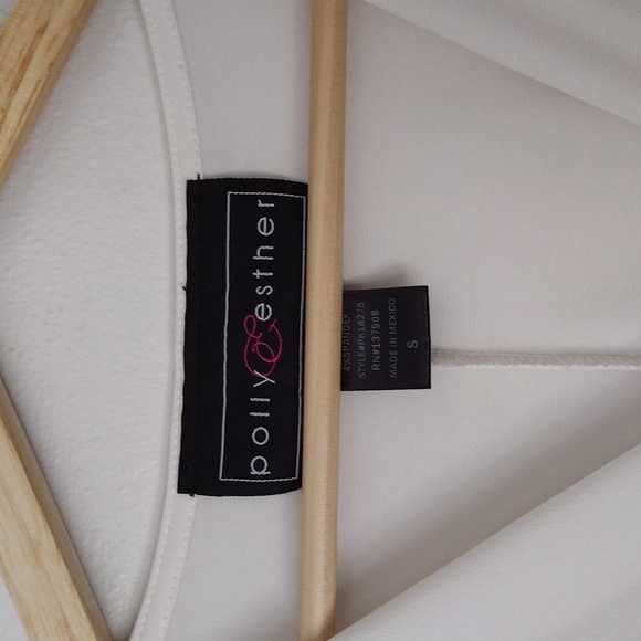 VINTAGE Y2K style Polly Esther Top in White - Picture 2 of 2